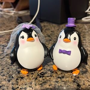 Wedding cake toppers- penguins